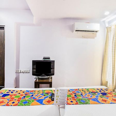 Fabhotel Savoy Suites Mumbai Airport Bagian luar foto
