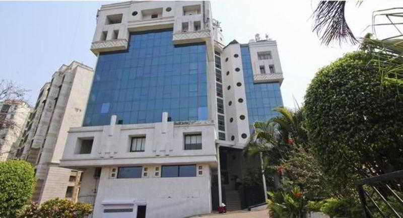 Fabhotel Savoy Suites Mumbai Airport Bagian luar foto