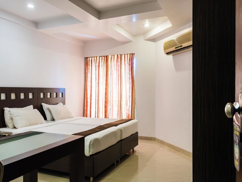 Fabhotel Savoy Suites Mumbai Airport Bagian luar foto