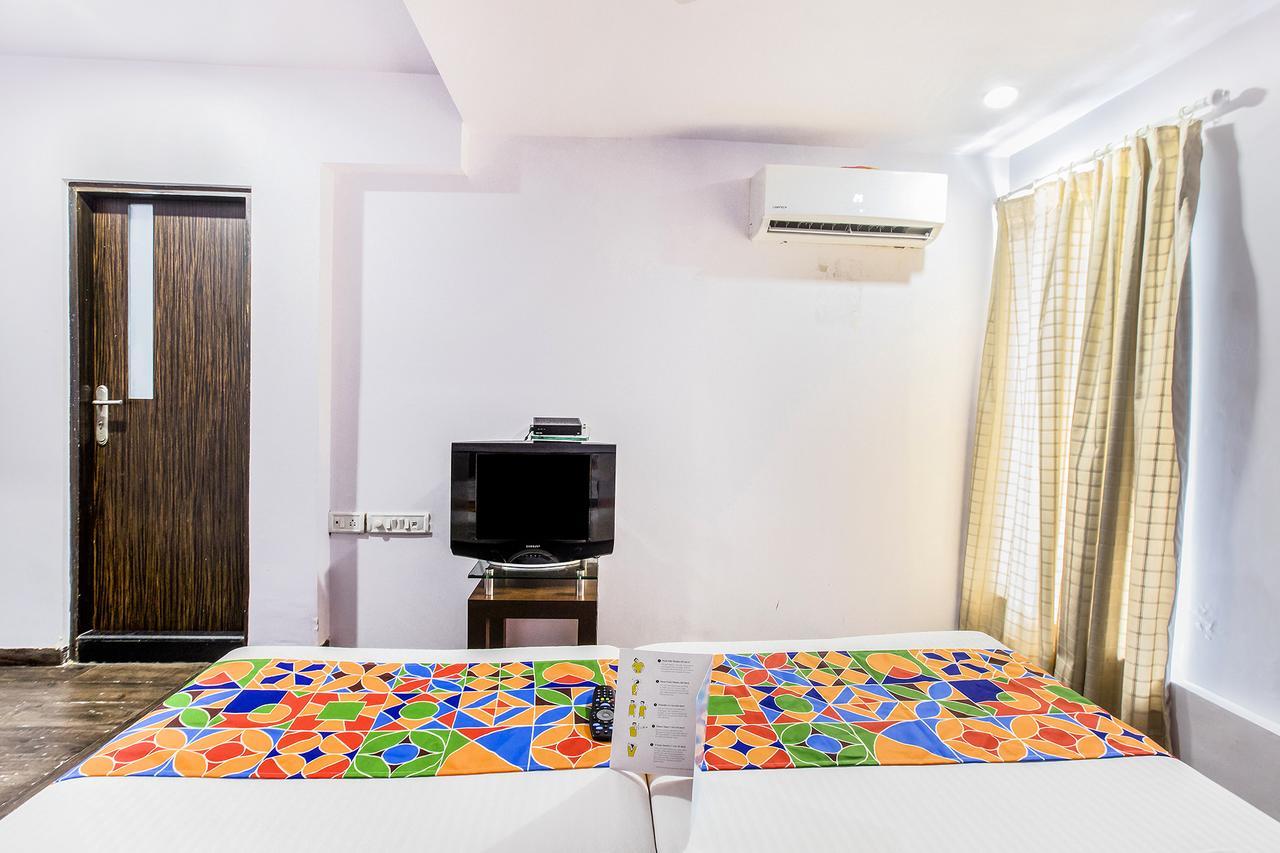 Fabhotel Savoy Suites Mumbai Airport Bagian luar foto