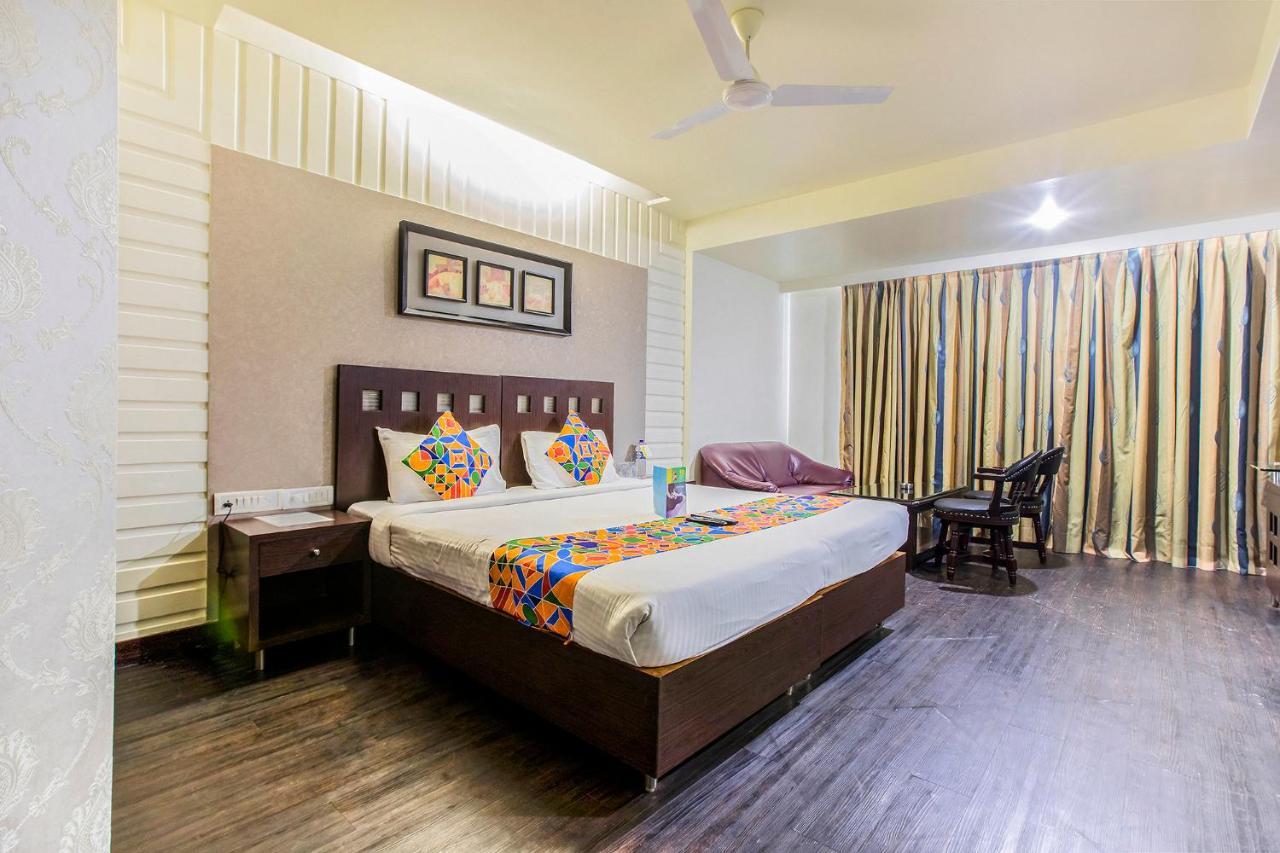 Fabhotel Savoy Suites Mumbai Airport Bagian luar foto