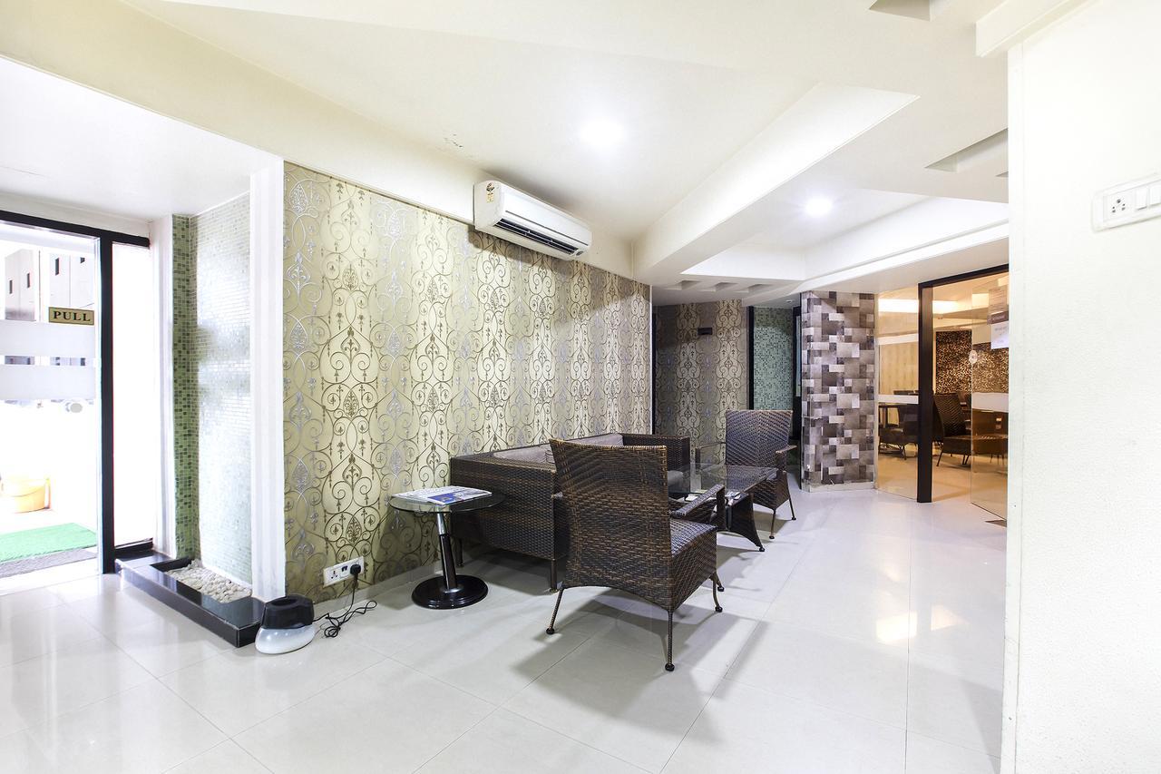 Fabhotel Savoy Suites Mumbai Airport Bagian luar foto